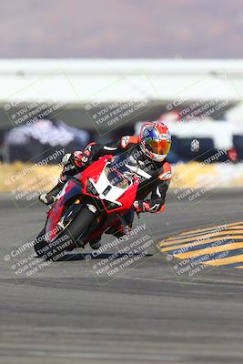 media/Jan-14-2024-SoCal Trackdays (Sun) [[2e55ec21a6]]/Turn 16 Set 2 (1125am)/